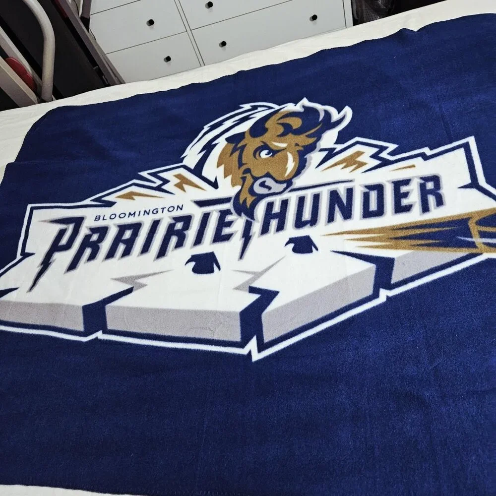 Bloomington PrairieThunder Blanket Throw Fleece 63x53 Blue Hockey Bud Light - Picture 1 of 7
